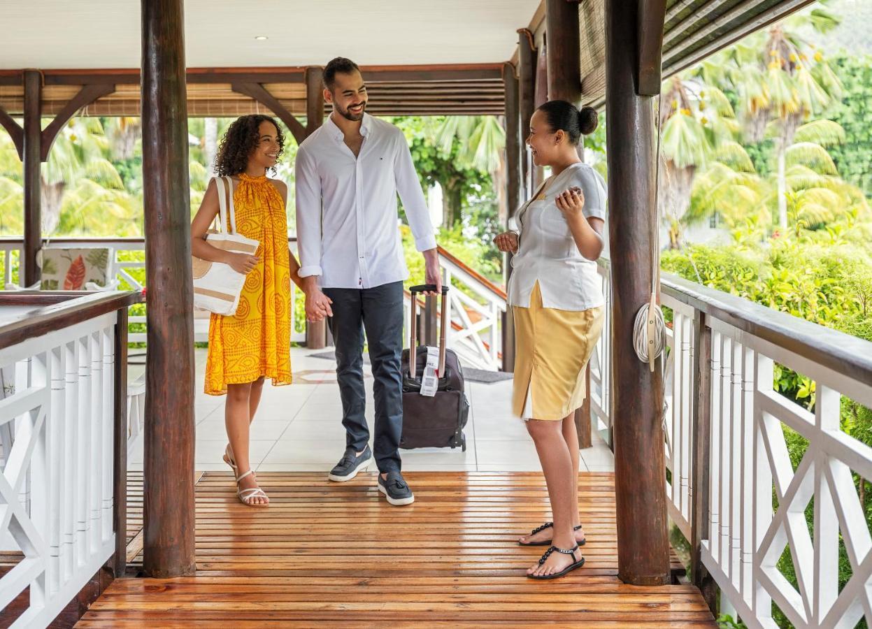 Acajou Beach Resort Anse Volbert Village Екстериор снимка