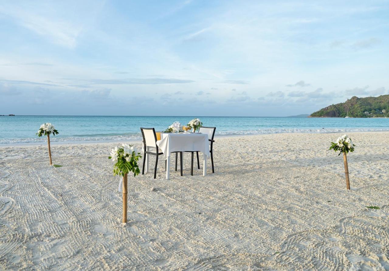 Acajou Beach Resort Anse Volbert Village Екстериор снимка