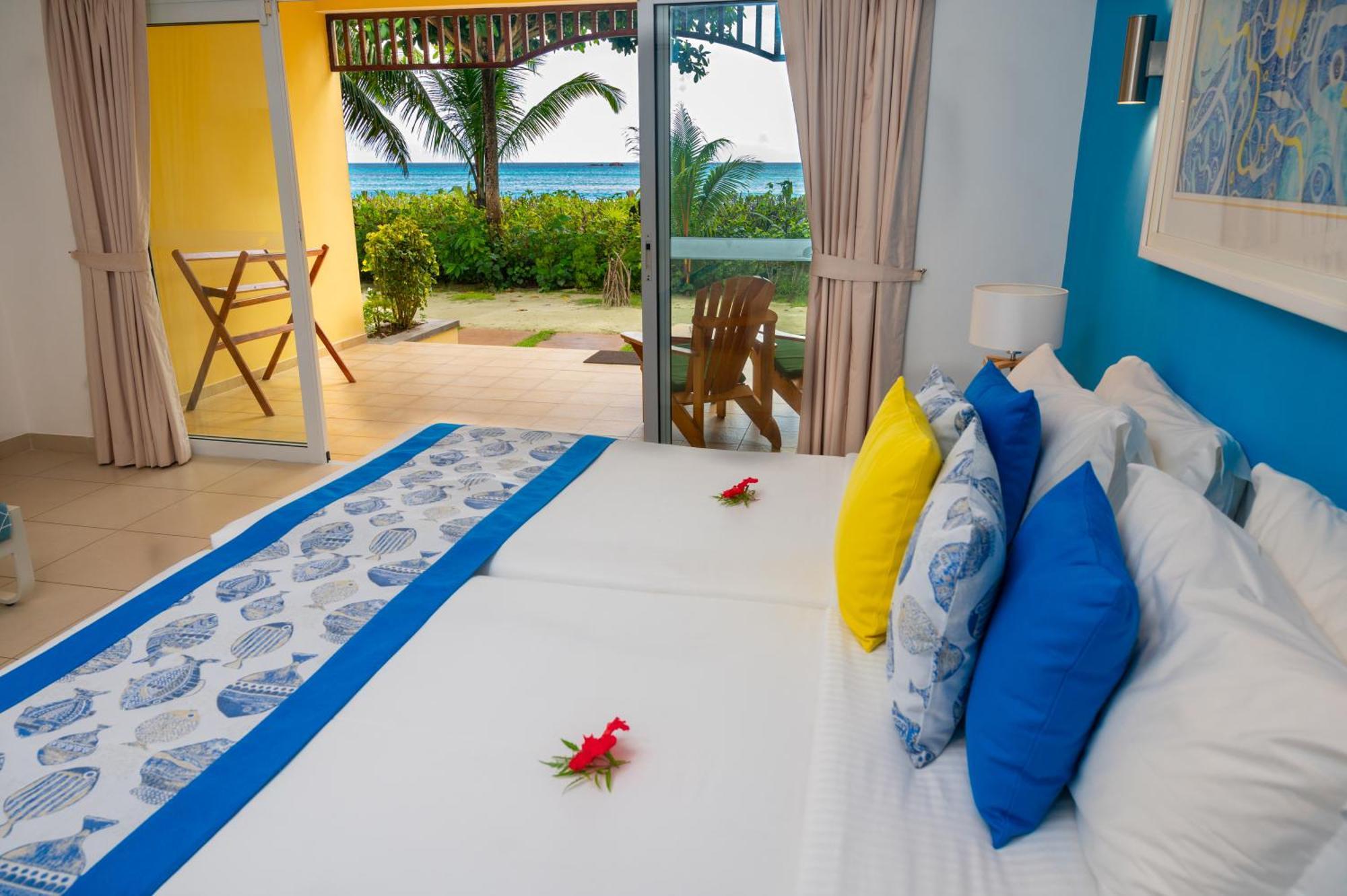 Acajou Beach Resort Anse Volbert Village Екстериор снимка
