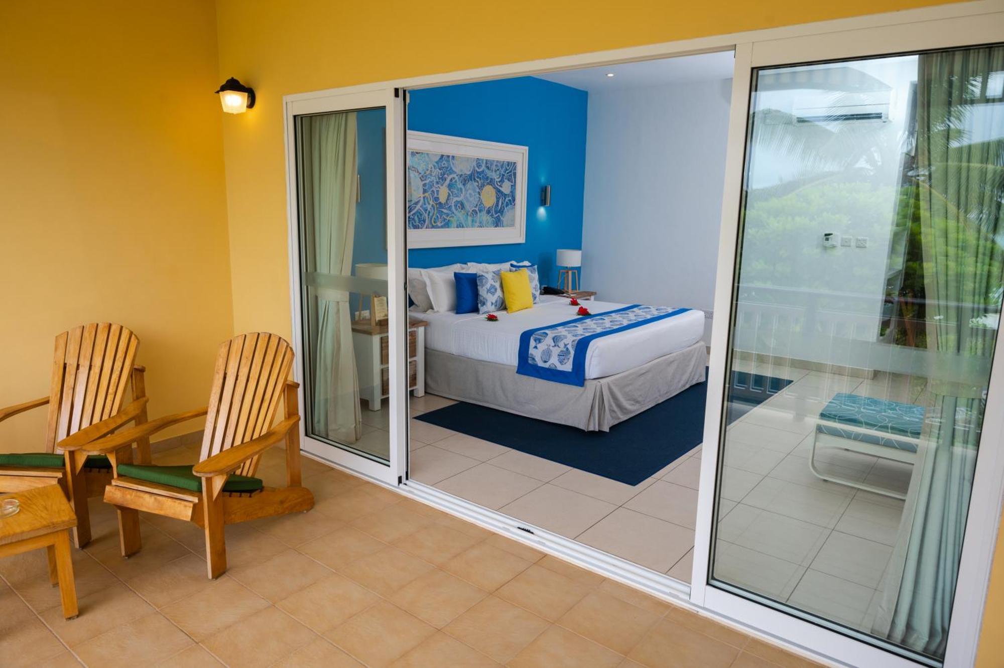 Acajou Beach Resort Anse Volbert Village Екстериор снимка